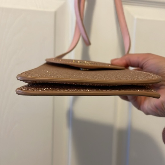 Kate Spade Joeley North south rose gold glitter phone cross body bag purse - Picture 6 of 8